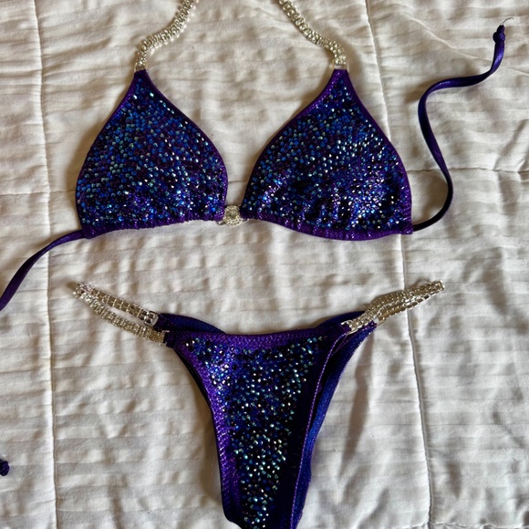 Toxic Angels Competition Bikini - Picture 5 of 7